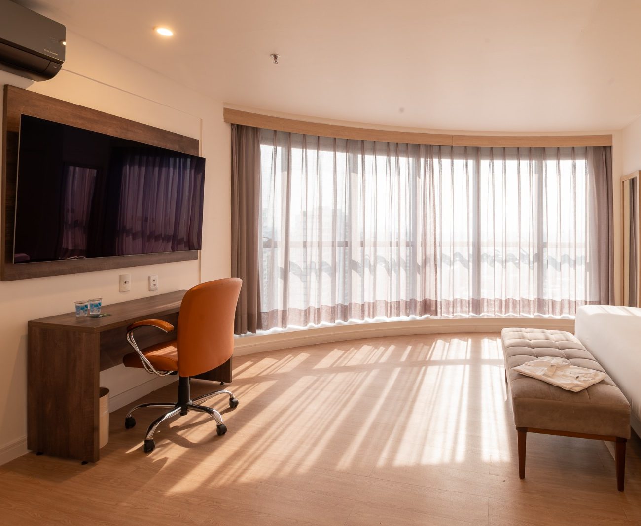 WhatsApp Image 2026-03-23 at 09.32.10 (2)