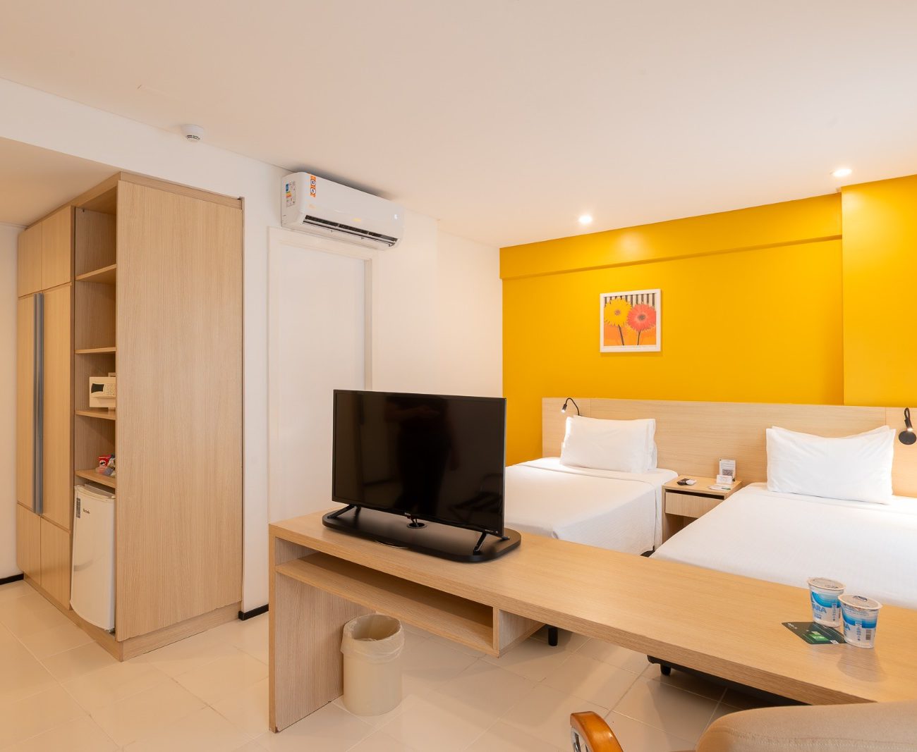 WhatsApp Image 2026-03-23 at 09.32.13 (1)